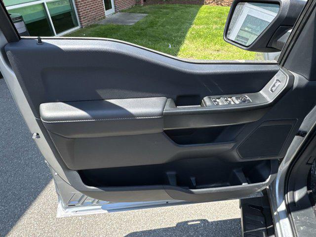 new 2025 Ford F-150 car, priced at $51,551