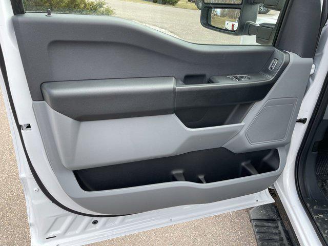 new 2025 Ford F-250 car, priced at $52,275