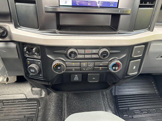 new 2025 Ford F-250 car, priced at $53,745