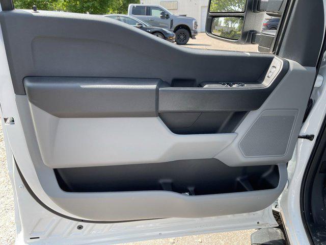 new 2025 Ford F-250 car, priced at $48,145