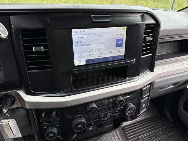 new 2025 Ford F-250 car, priced at $52,975