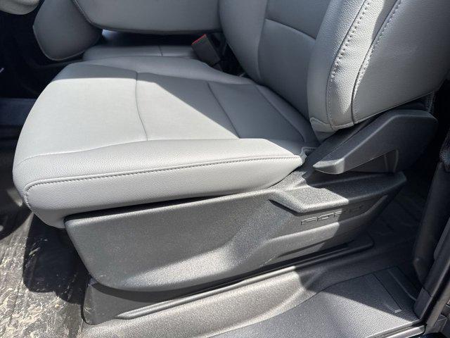 new 2025 Ford F-150 car, priced at $43,046