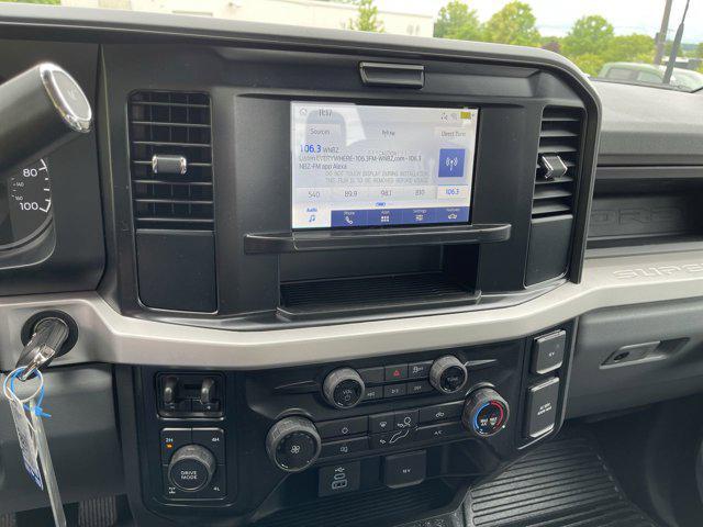 new 2025 Ford F-250 car, priced at $55,850
