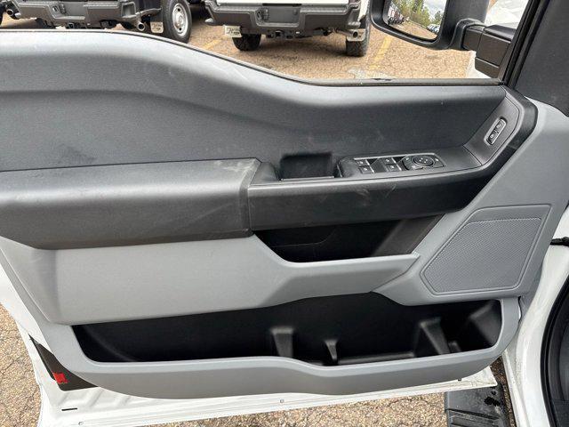 new 2025 Ford F-250 car, priced at $52,975
