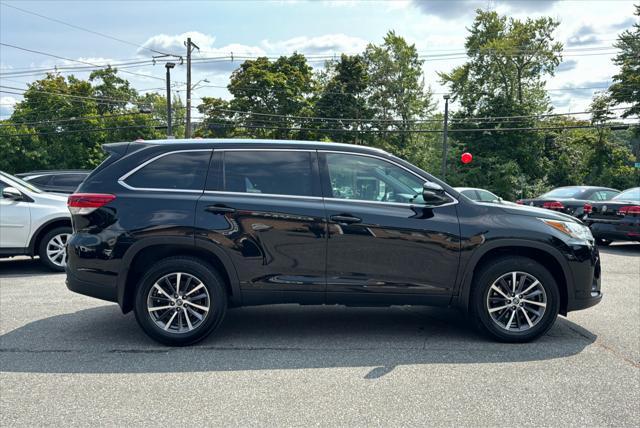 used 2019 Toyota Highlander car, priced at $26,990