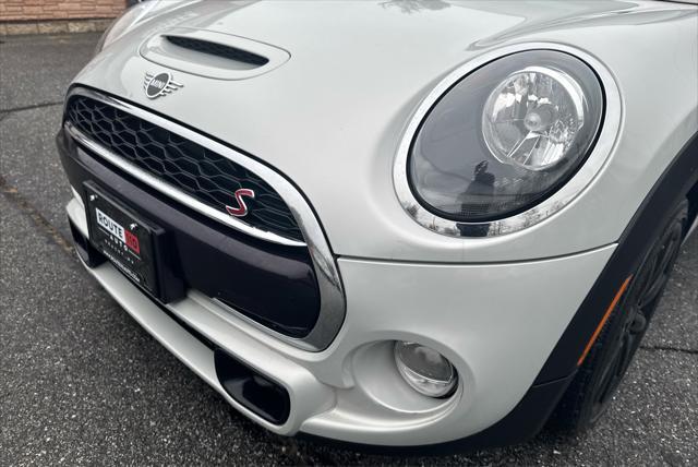 used 2019 MINI Hardtop car, priced at $17,990