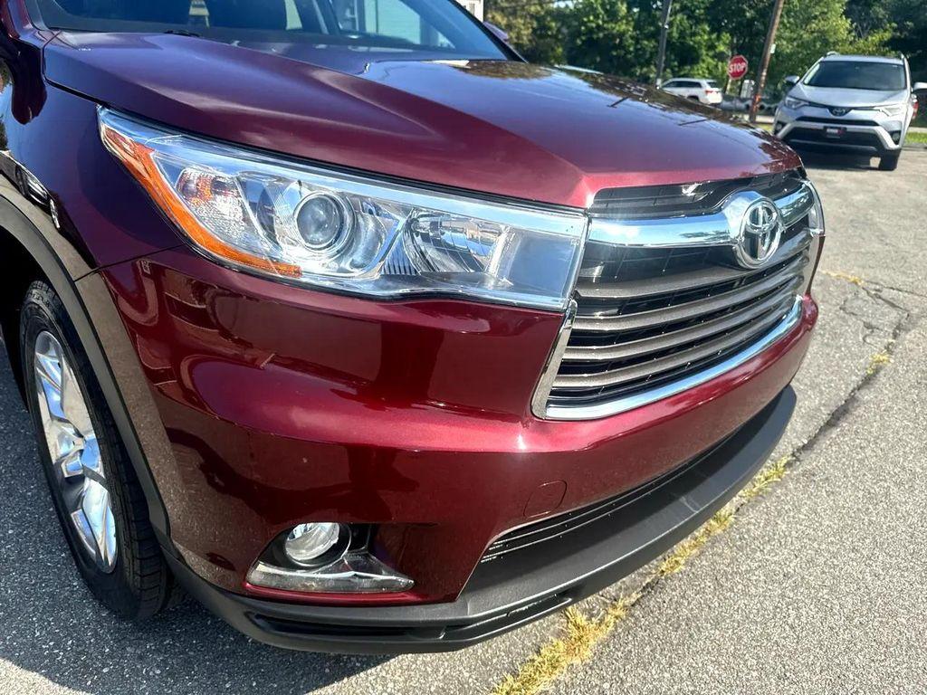 used 2016 Toyota Highlander car, priced at $23,990