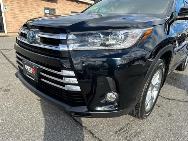 used 2017 Toyota Highlander Hybrid car, priced at $26,990