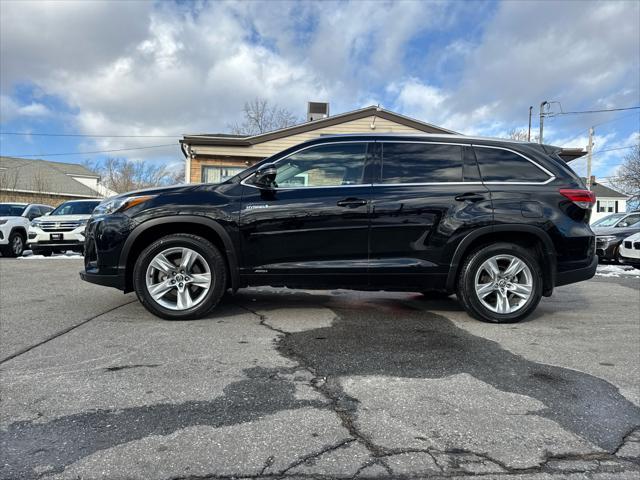 used 2017 Toyota Highlander Hybrid car, priced at $26,990