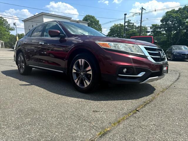 used 2014 Honda Crosstour car, priced at $15,990