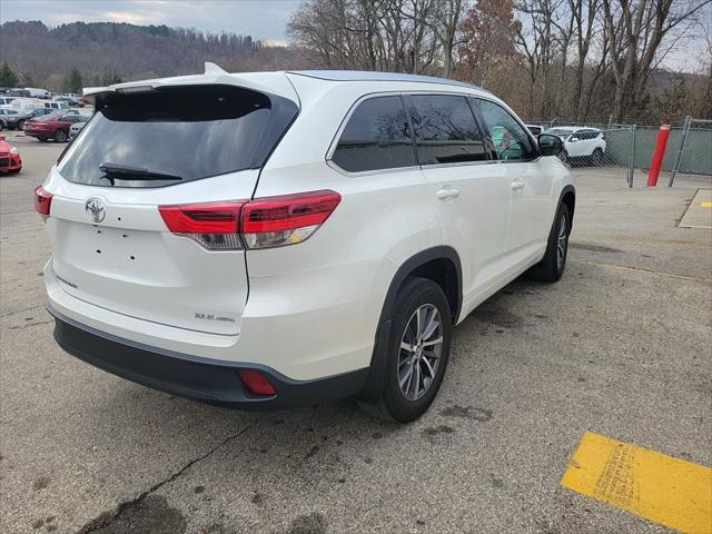 used 2018 Toyota Highlander car, priced at $25,990