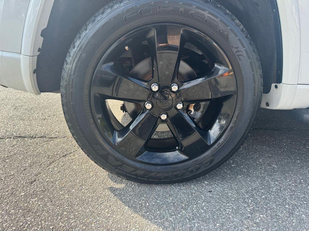 used 2014 Jeep Grand Cherokee car, priced at $14,990