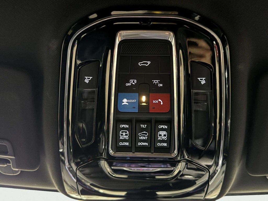 used 2023 Jeep Grand Cherokee car, priced at $31,479