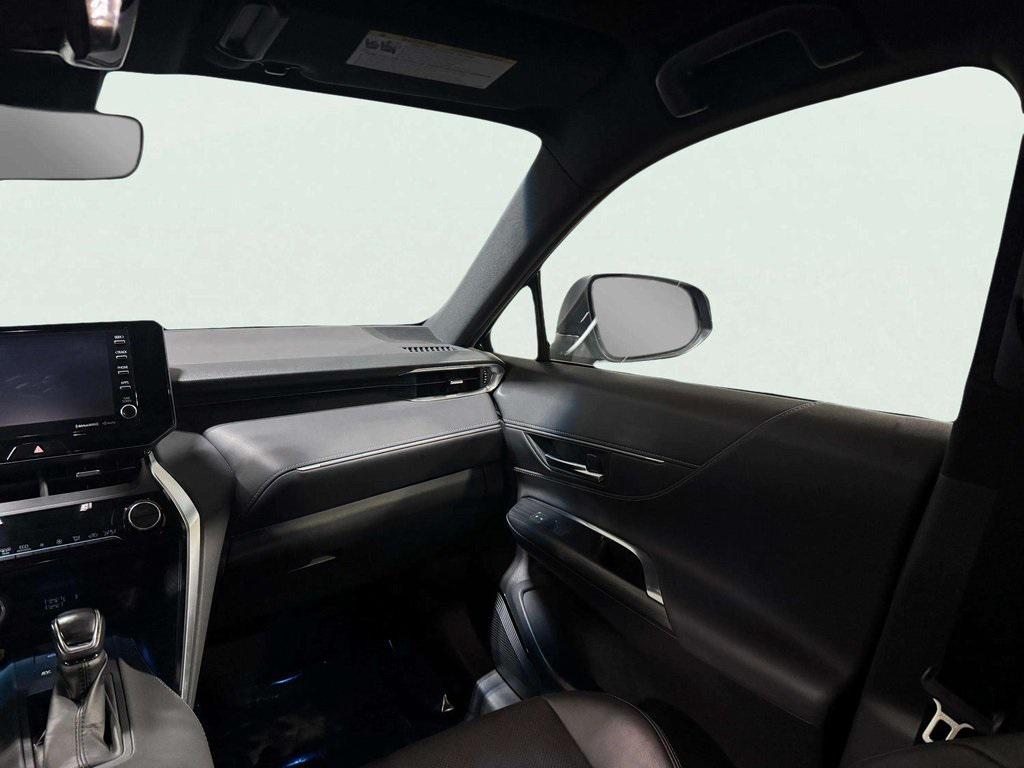 used 2021 Toyota Venza car, priced at $22,915