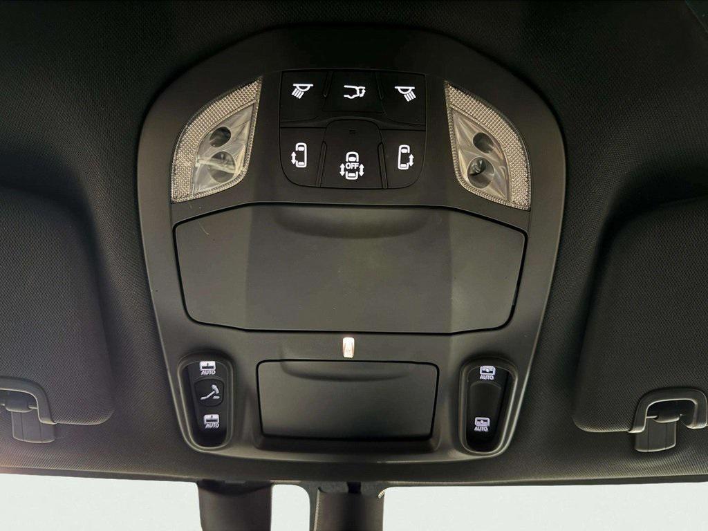 used 2020 Chrysler Pacifica car, priced at $19,029