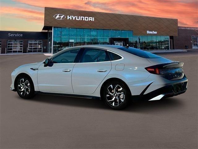 new 2024 Hyundai Sonata car, priced at $27,698