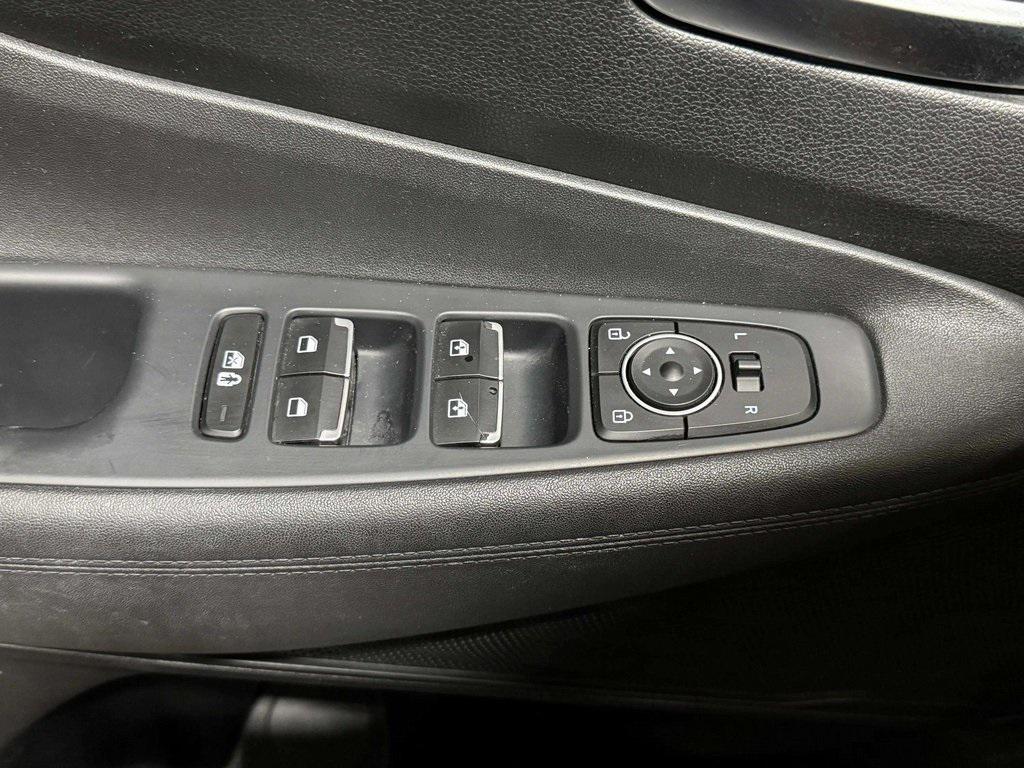 used 2023 Hyundai Santa Fe car, priced at $25,359