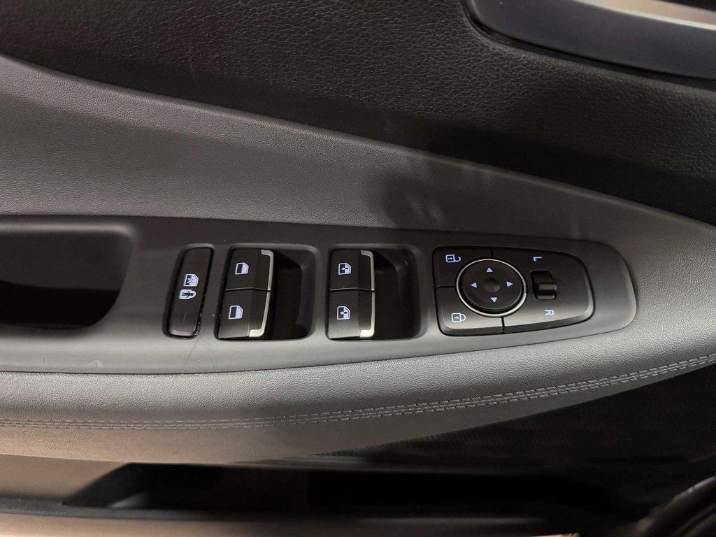 used 2022 Hyundai Santa Fe car, priced at $25,479