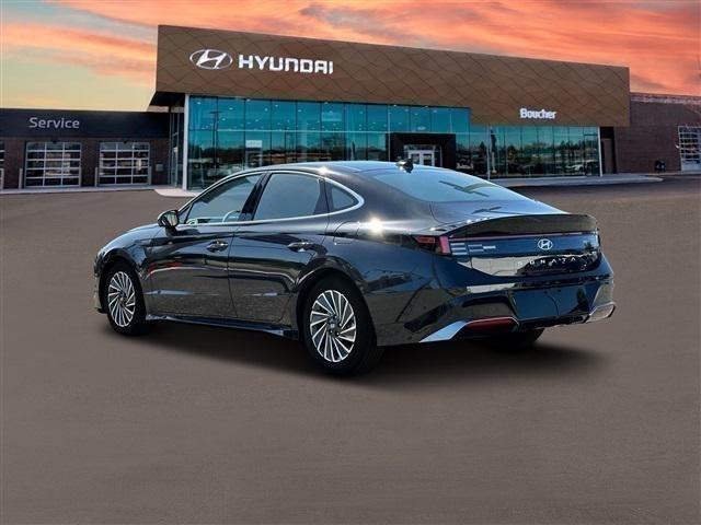 new 2025 Hyundai Sonata Hybrid car, priced at $39,155