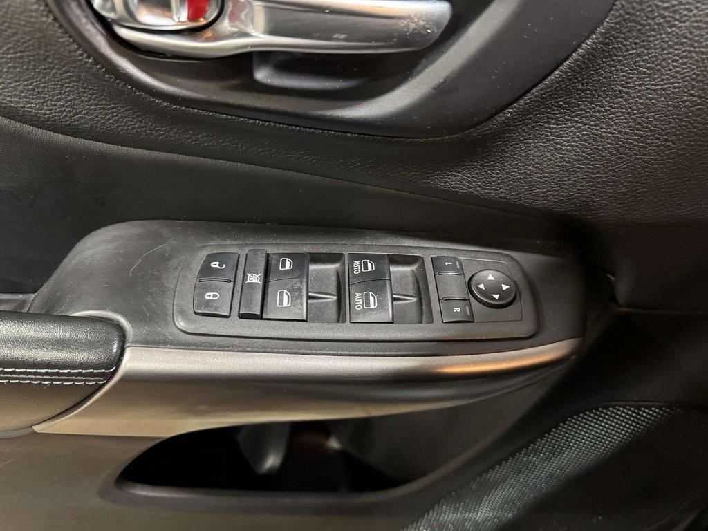 used 2019 Jeep Cherokee car, priced at $15,979