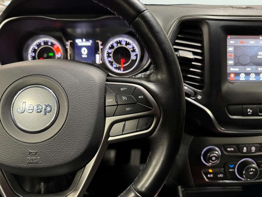 used 2019 Jeep Cherokee car, priced at $15,979
