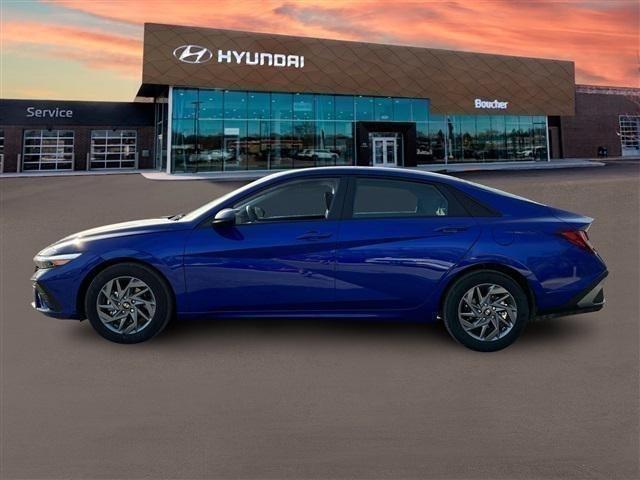 new 2024 Hyundai Elantra car, priced at $23,676