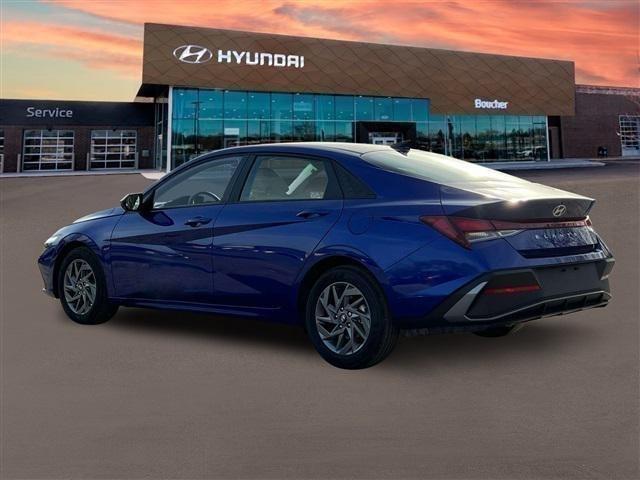 new 2024 Hyundai Elantra car, priced at $23,676