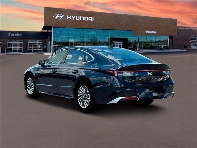 new 2025 Hyundai Sonata Hybrid car, priced at $32,214