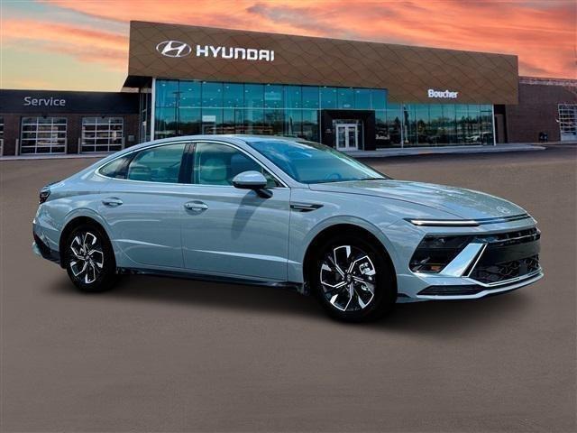 new 2024 Hyundai Sonata car, priced at $27,247