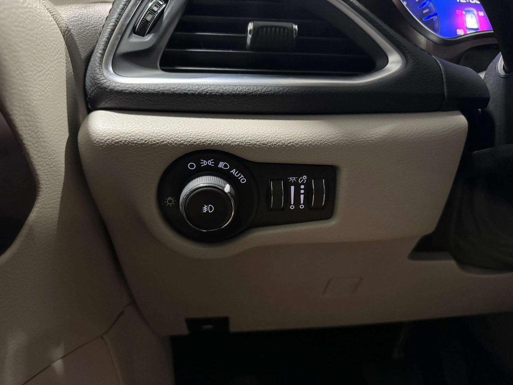 used 2020 Chrysler Pacifica car, priced at $22,829