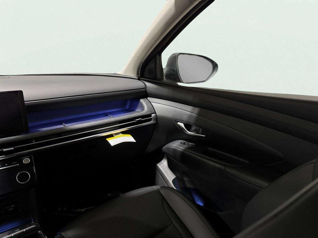 used 2025 Hyundai TUCSON Hybrid car, priced at $35,999
