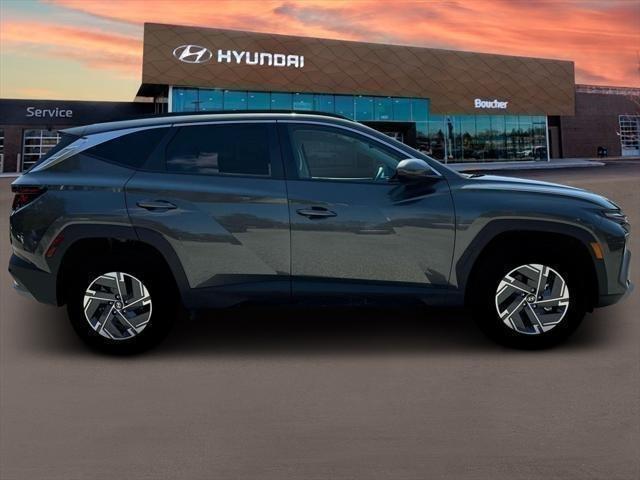 new 2025 Hyundai TUCSON Hybrid car, priced at $34,199