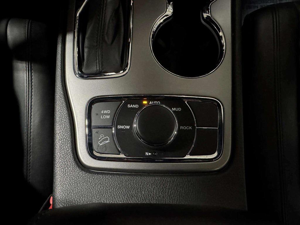 used 2020 Jeep Grand Cherokee car, priced at $25,459