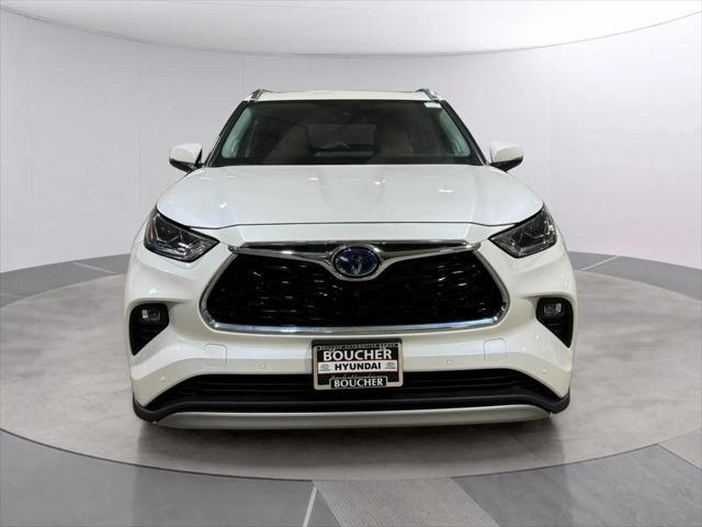 used 2021 Toyota Highlander Hybrid car, priced at $48,099