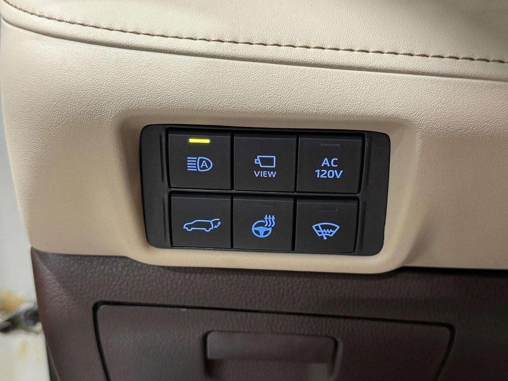 used 2021 Toyota Highlander Hybrid car, priced at $43,459