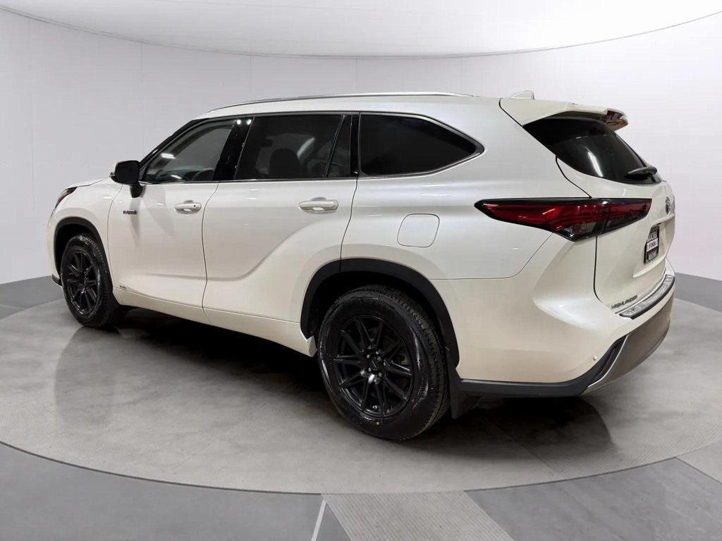 used 2021 Toyota Highlander Hybrid car, priced at $43,459