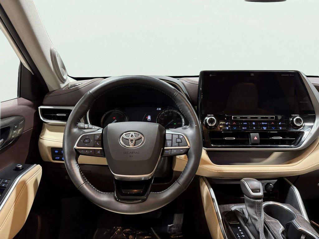 used 2021 Toyota Highlander Hybrid car, priced at $43,459