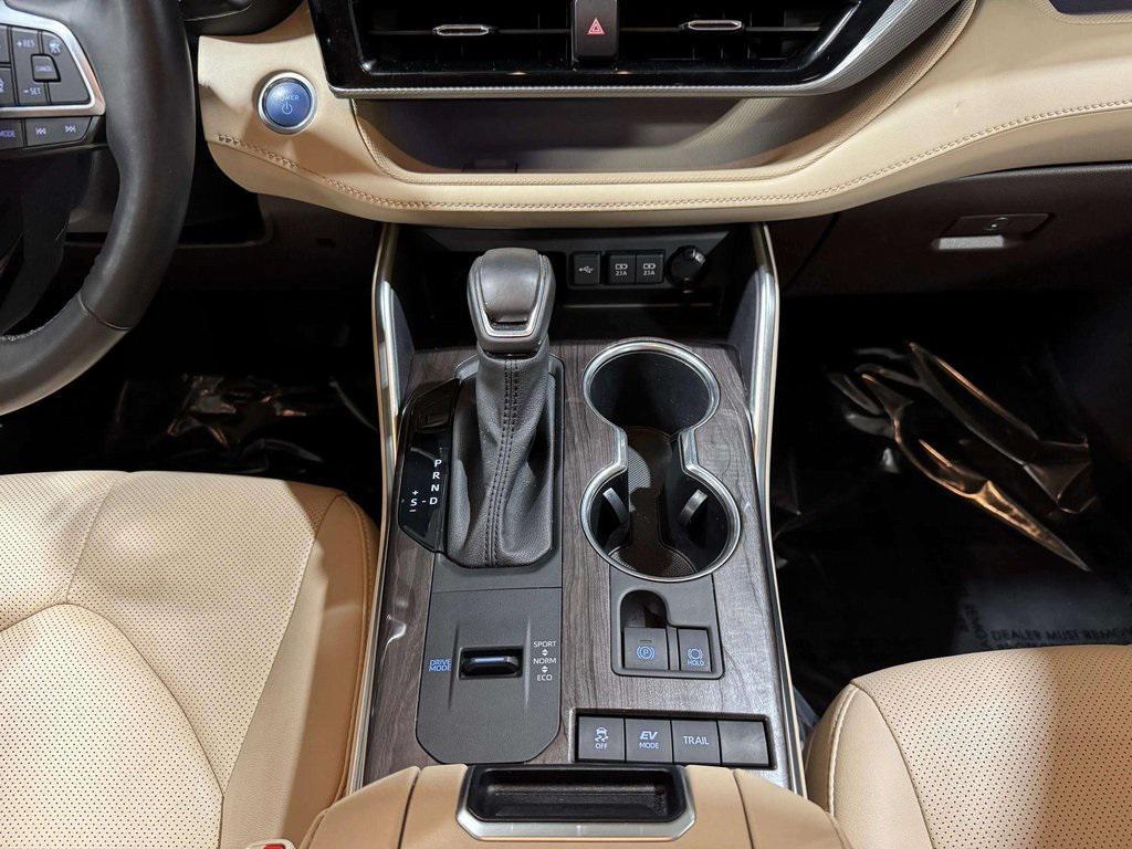 used 2021 Toyota Highlander Hybrid car, priced at $43,459