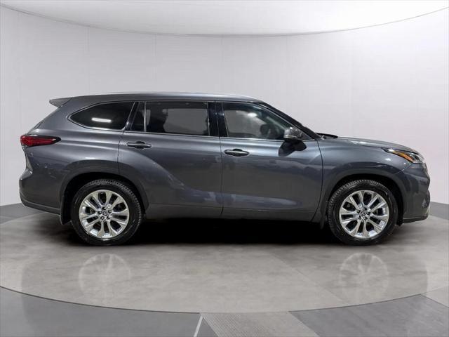 used 2023 Toyota Highlander car, priced at $40,329