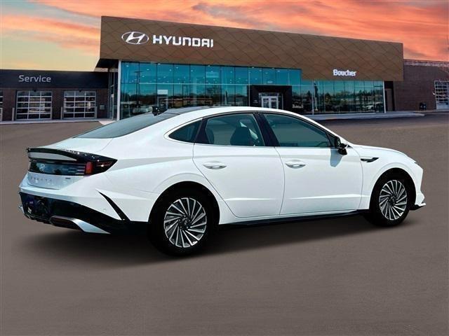 new 2025 Hyundai Sonata Hybrid car, priced at $39,625