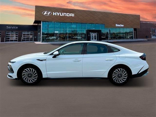 new 2025 Hyundai Sonata Hybrid car, priced at $39,625