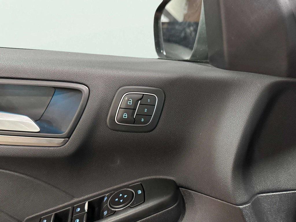 used 2022 Ford Escape car, priced at $22,419