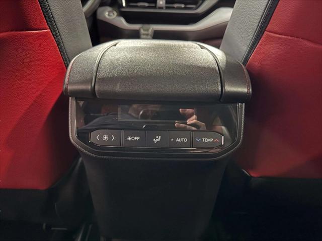used 2022 Toyota Highlander car, priced at $42,589