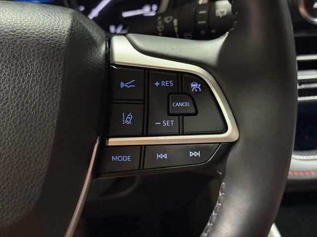 used 2022 Toyota Highlander car, priced at $42,589
