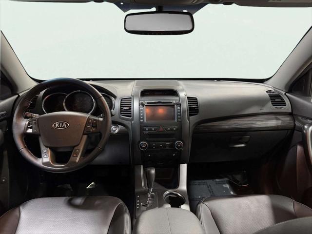 used 2013 Kia Sorento car, priced at $13,999