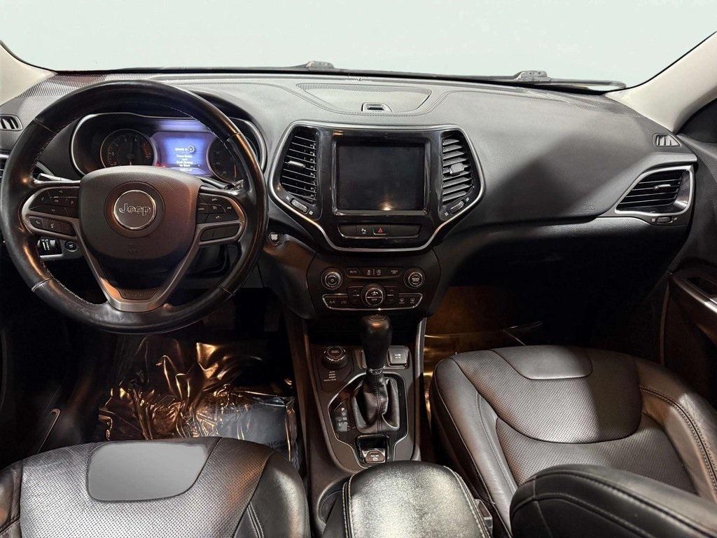 used 2020 Jeep Cherokee car, priced at $17,189