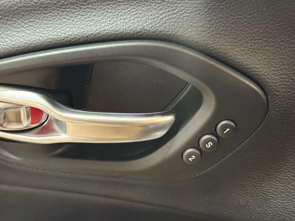 used 2020 Jeep Cherokee car, priced at $17,189