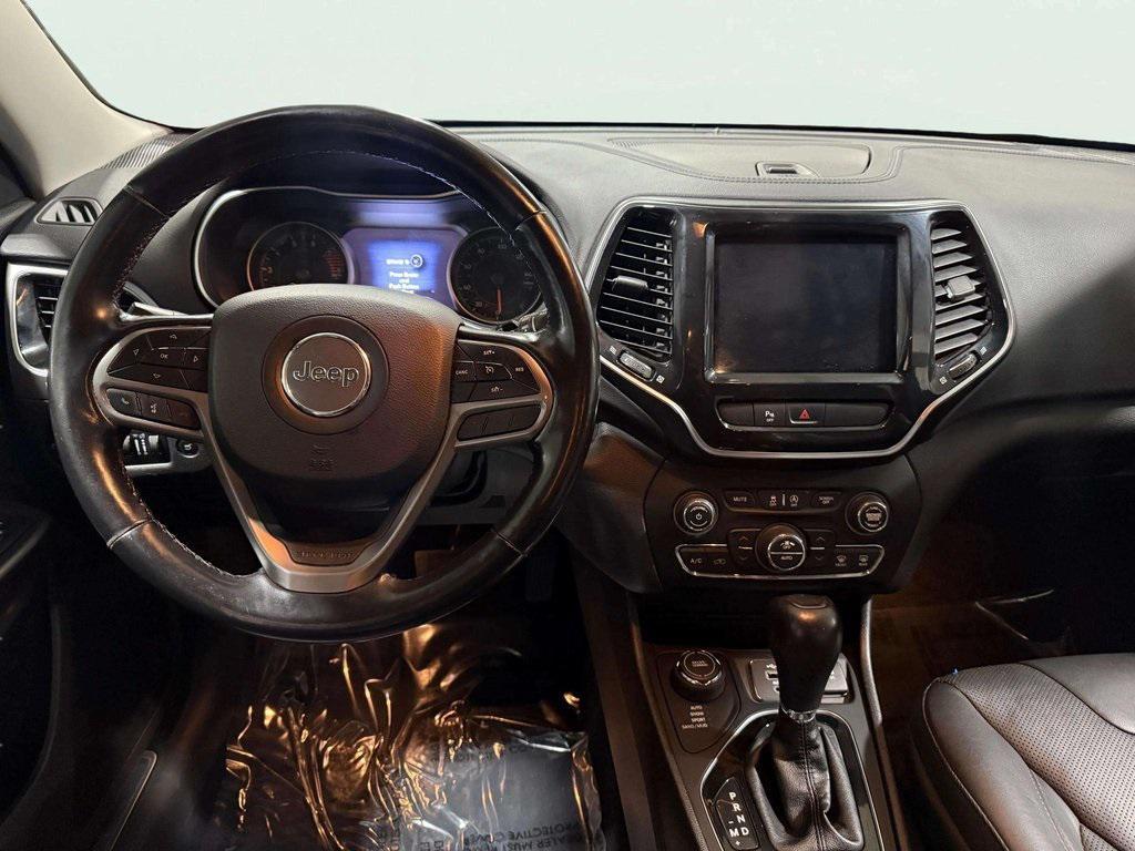 used 2020 Jeep Cherokee car, priced at $17,189