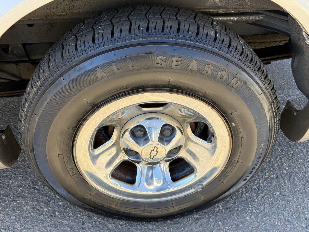 used 2001 Chevrolet Astro car, priced at $9,995