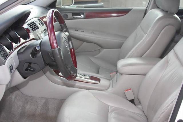 used 2002 Lexus ES 300 car, priced at $5,995